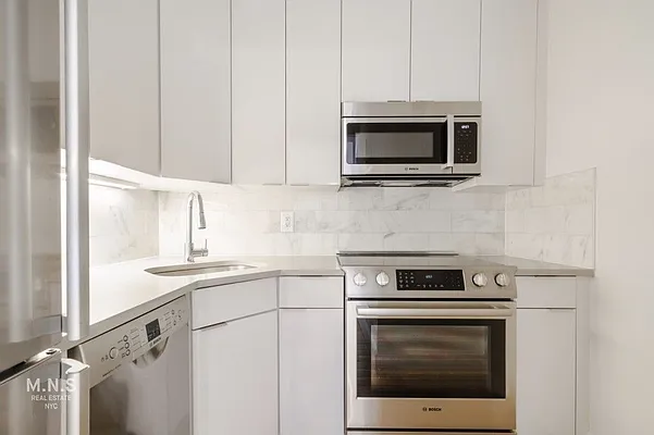 Rented by MNS | media 13