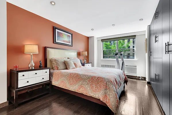 Sold by Douglas Elliman | media 18