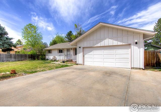 Charming Ranch in Rangeview North!