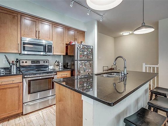 5th image of 1214 McDonough St #B