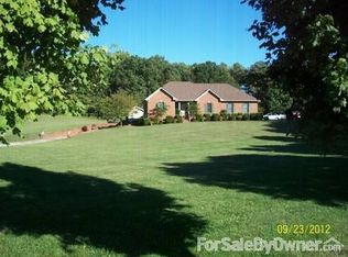 3986 Trough Springs Ct, Adams, TN 37010