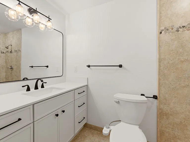 5709 N 48th St — Photo 20