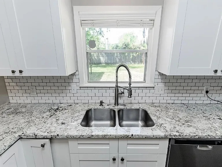 1719 Longhorn Dr — Photo 26