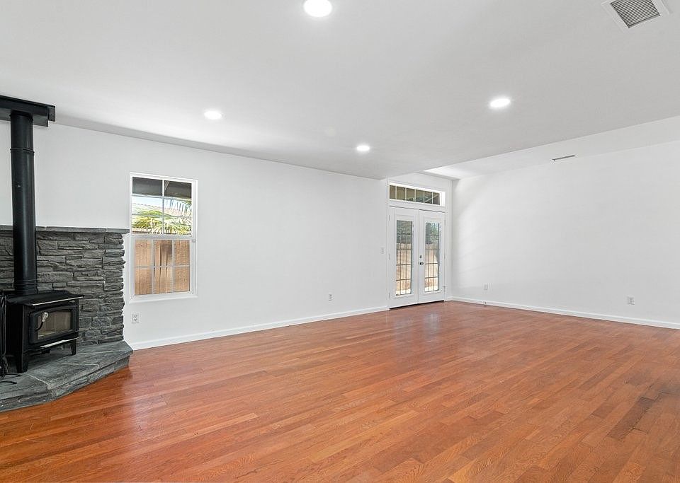 1st image of 205 Waring Ave