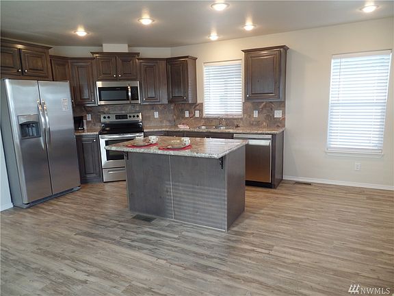 2nd image of 3218 S 180th Pl #027