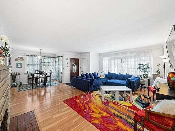 2nd image of 7454 Malibu Dr