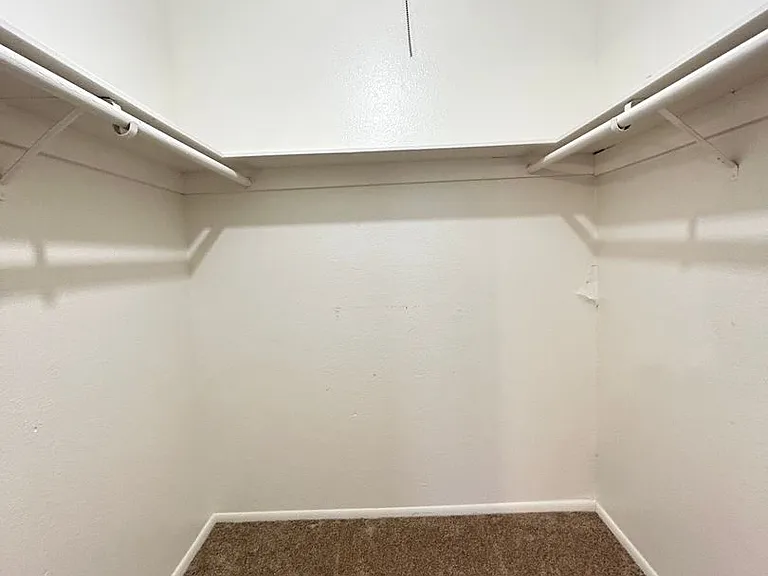 6043 W Golden Ln — Photo 12