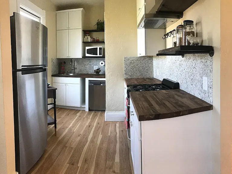 337 S 11th St #2 — Photo 15