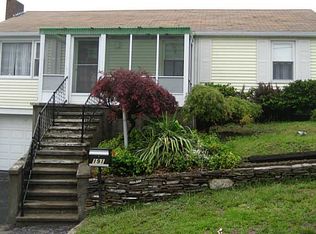 191 Dunedin St, Cranston, RI 02920