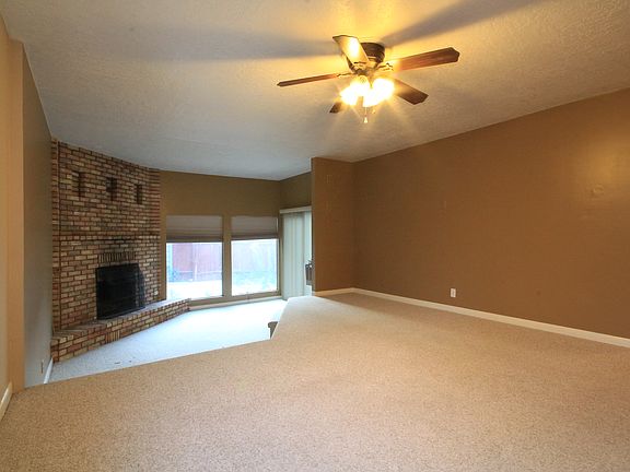 Family Room (from kitchen)