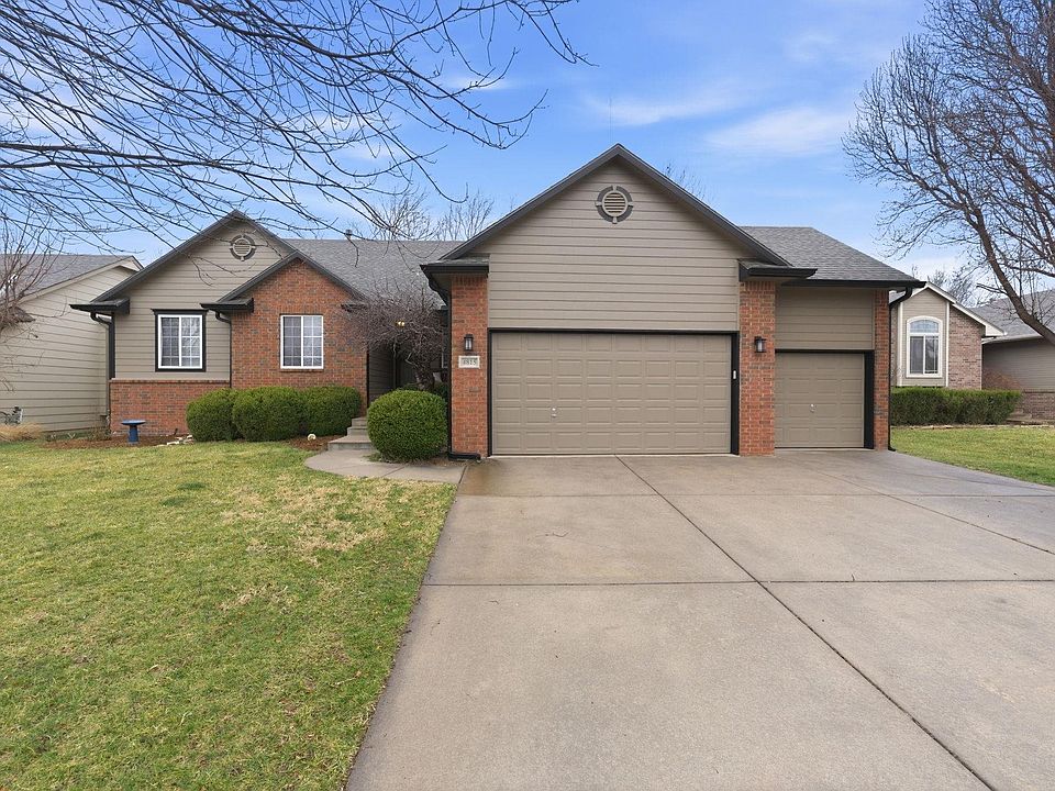 1st image of 4815 N Wyndham Rd