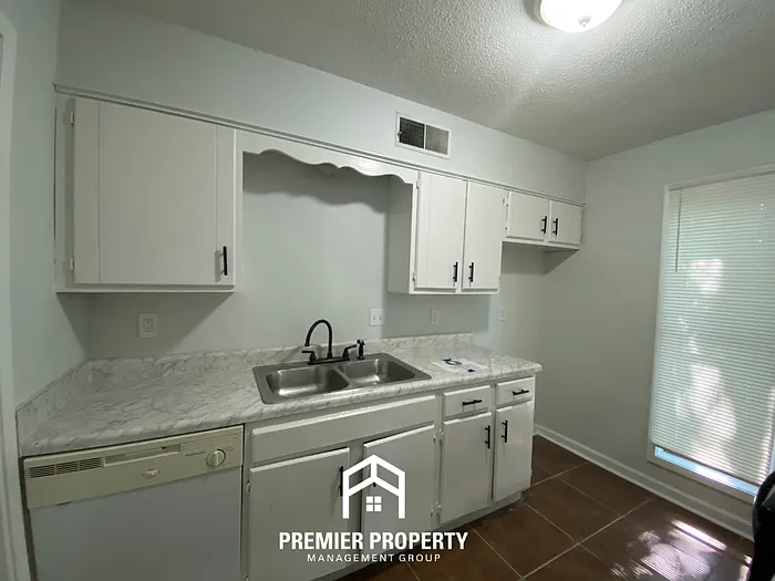 3833 Kerston Dr — Photo 6