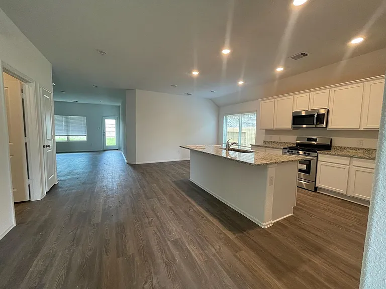 7519 Auburn Haven Trl — Photo 4