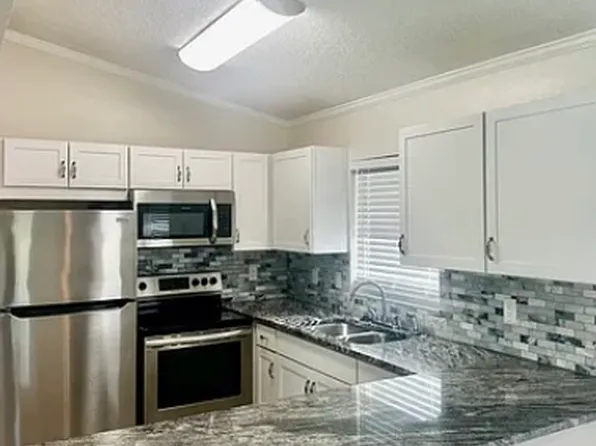 5725 2nd Ave E, Palmetto, FL 34221