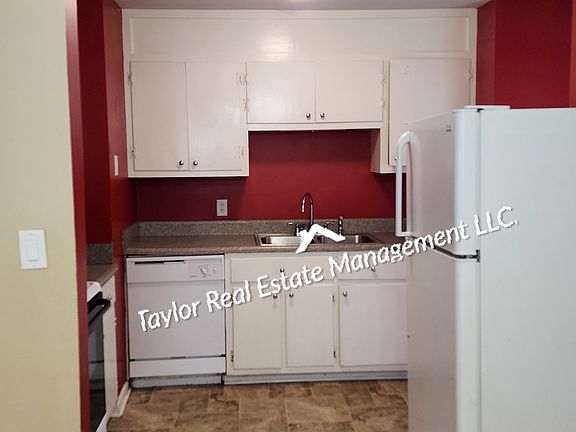4th image of 1714 Marlborough Blvd