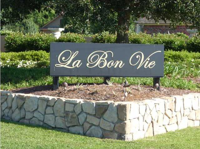 2nd image of 100 Epinal Dr