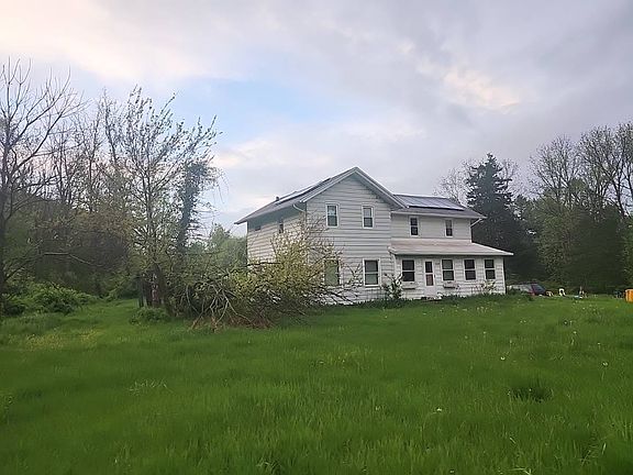 3rd image of 4560 Cole Rd