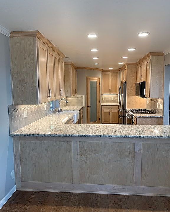 1st image of 1097 Dogwood Dr