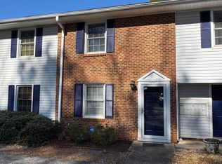 1227 Jamestown Ct, Cary, NC 27511