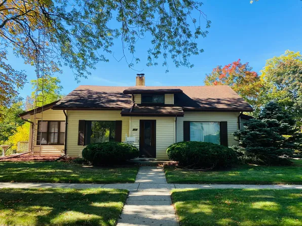 229 Anderson Ave, Croswell, MI 48422