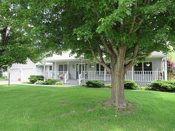 2nd image of 701 Linnwood Dr