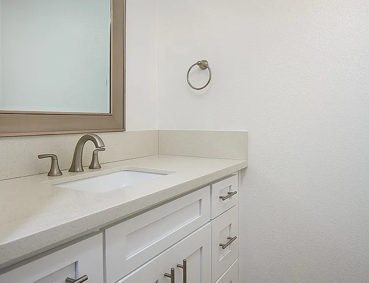 402 El Centro St — Photo 15