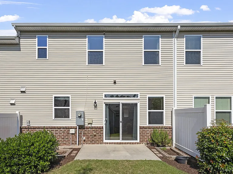 1424 Glenwater Dr — Photo 20