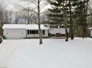 8270 Forestdale Dr, Willoughby, OH 44094