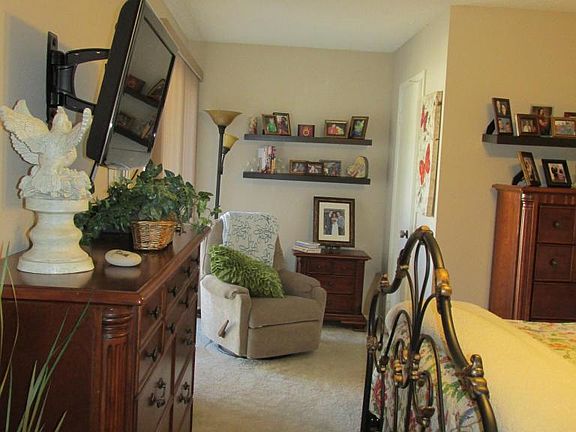 3rd image of 25437 S Pinewood Dr