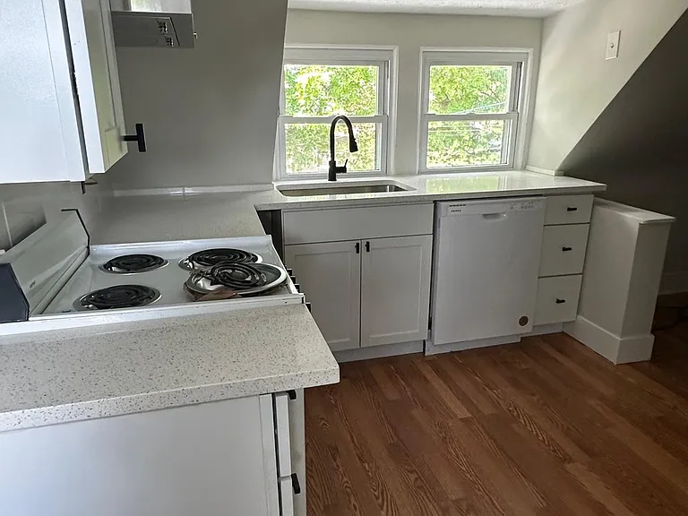 5954 Phillips Ave #3 — Photo 15