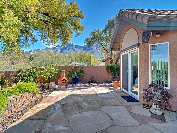 3rd image of 1371 E Stoney Canyon Cir