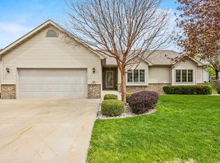 36 Penbrook Cir, Appleton, WI 54913