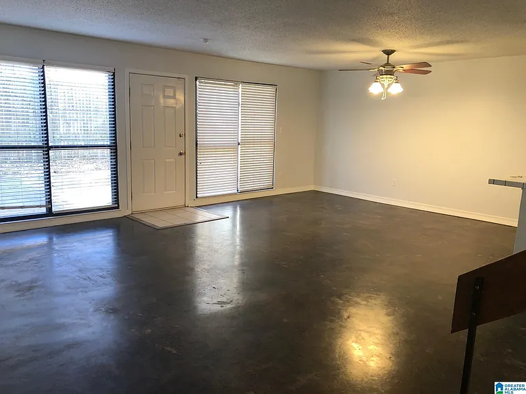 680 Idlewild Cir — Photo 8