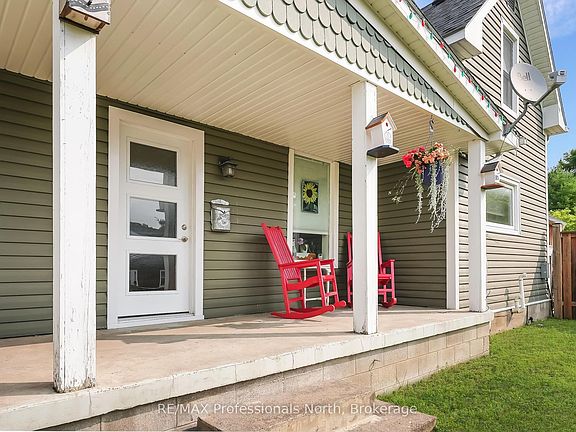 5th image of 33 Maple Ave