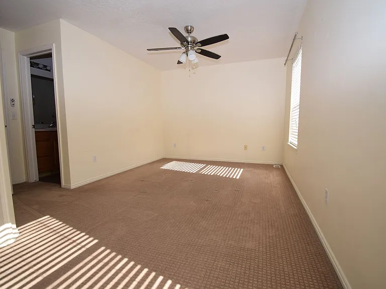 874 E Forest Park Ct — Photo 9