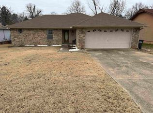 203 Amber Oaks Dr, Sherwood, AR 72120