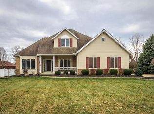 9314 Lori Jean Dr, Mentor, OH 44060
