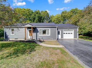 689 Radian Dr, Heath, OH 43056