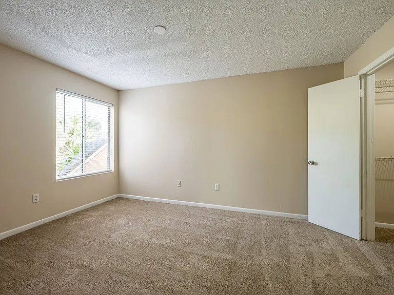 Topaz Riviera — Photo 6