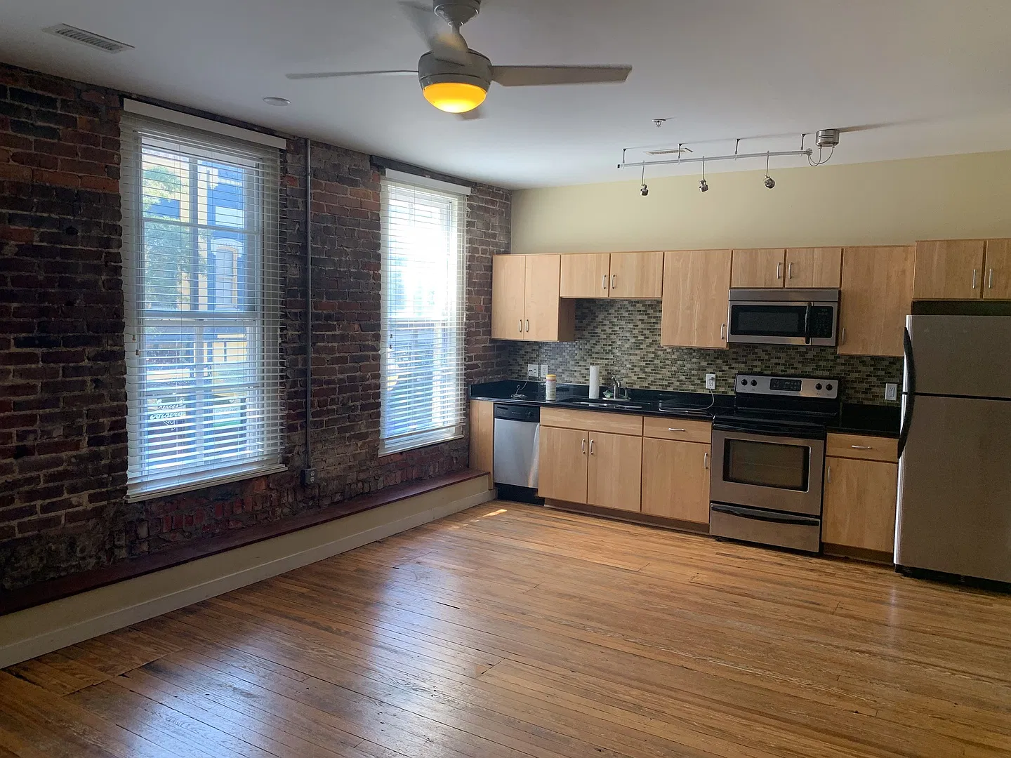 Washington Lofts — Photo 2