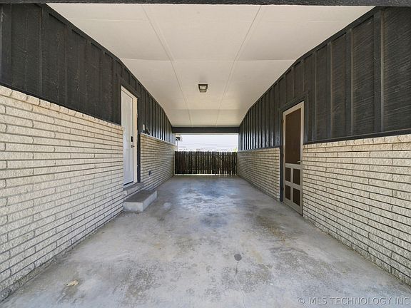 4th image of 1754 S Canton Ave
