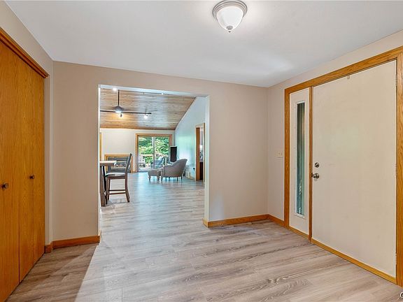 4th image of 2424 Sourwood Dr
