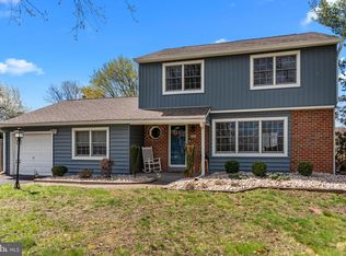 501 Manor Gate St, Morrisville, PA 19067