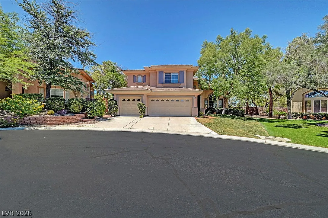 5 bed, 4.5 bath, 3460 sqft, $3,990 — Photo 1