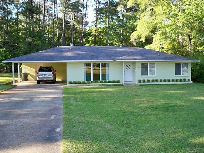 Location & Curb Appeal