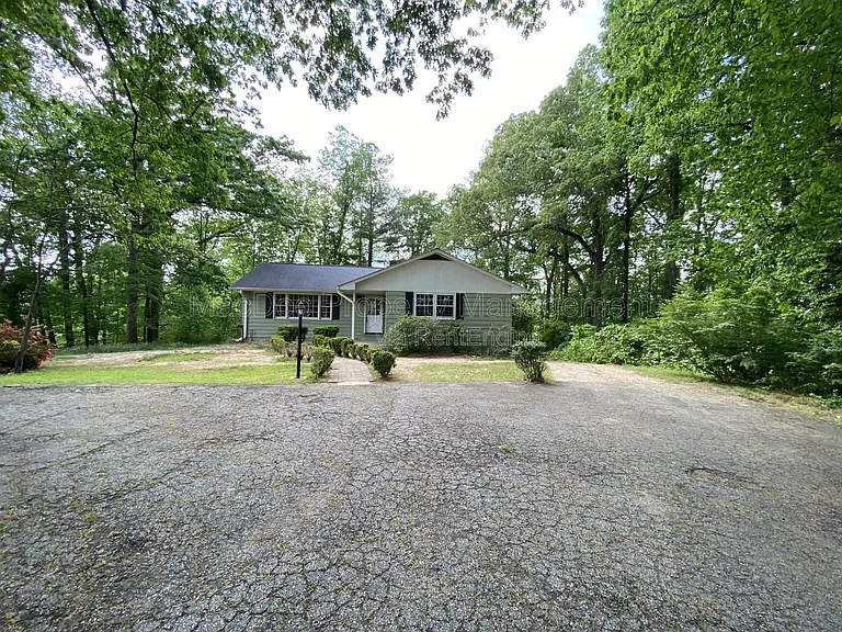 219 Bells Hill Rd — Photo 2
