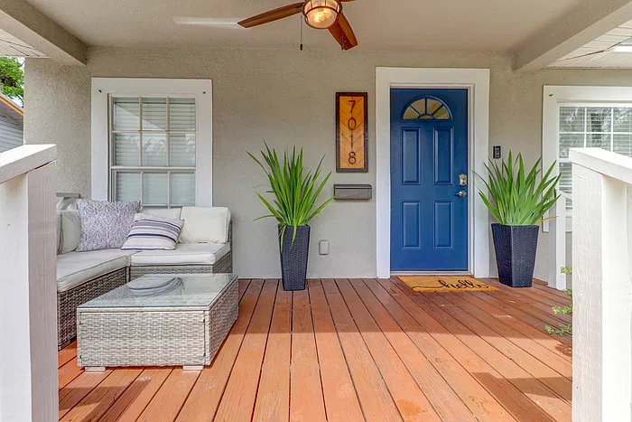 2 bed, 2.0 bath, 880 sqft, $1,900 — Photo 3