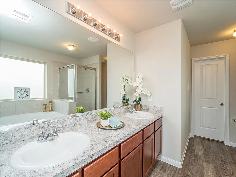 3542 Vivaldi Dr — Photo 33