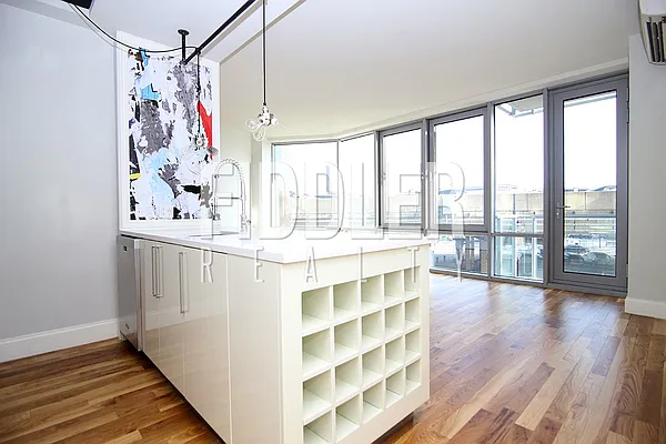 Rented by Fiddler Realty | media 51