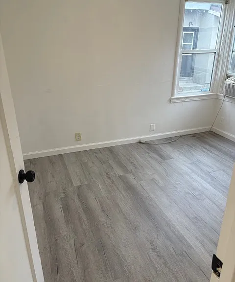 1855 W Willow St — Photo 2